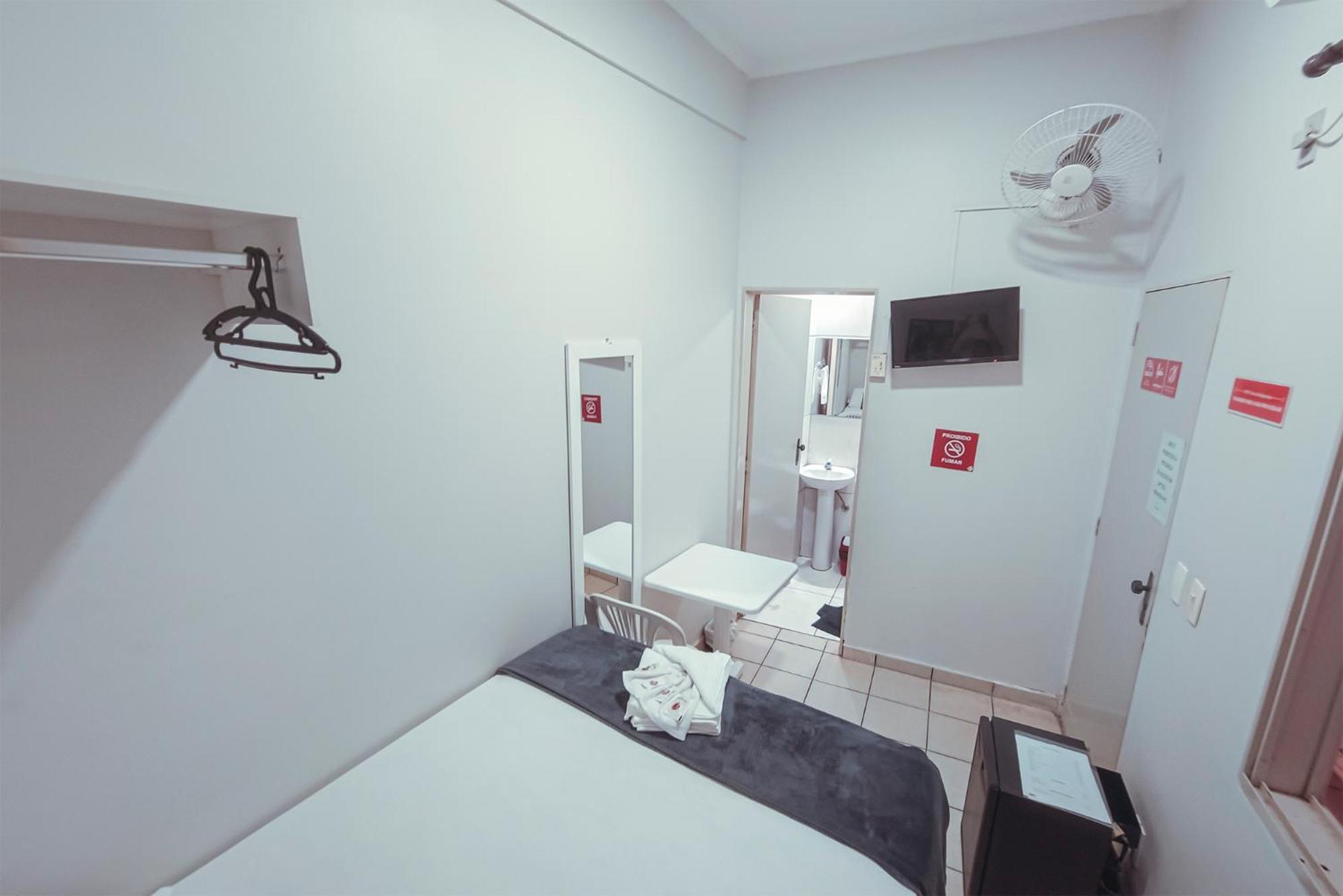 Hotel Apiacas Ribeirao Preto Bagian luar foto